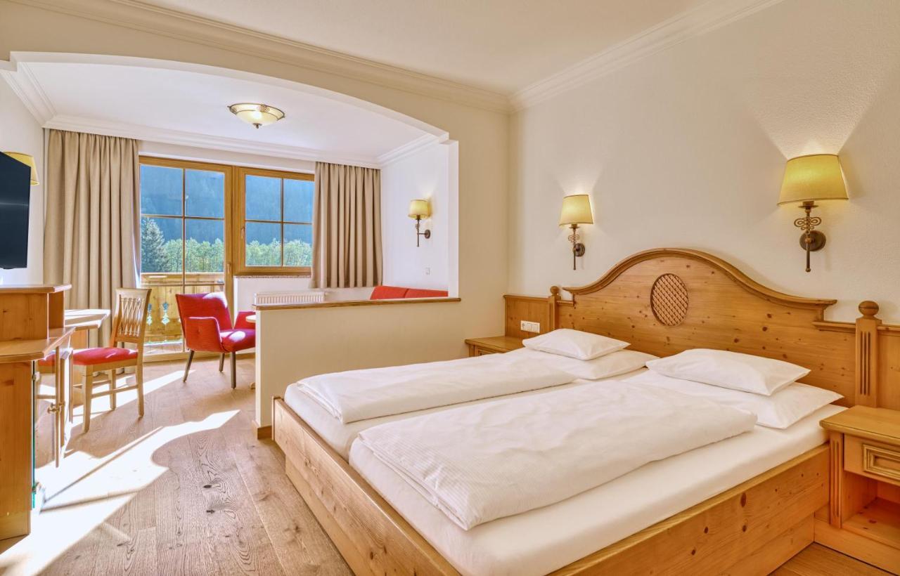 גרוסארל Hotel Kristall מראה חיצוני תמונה
