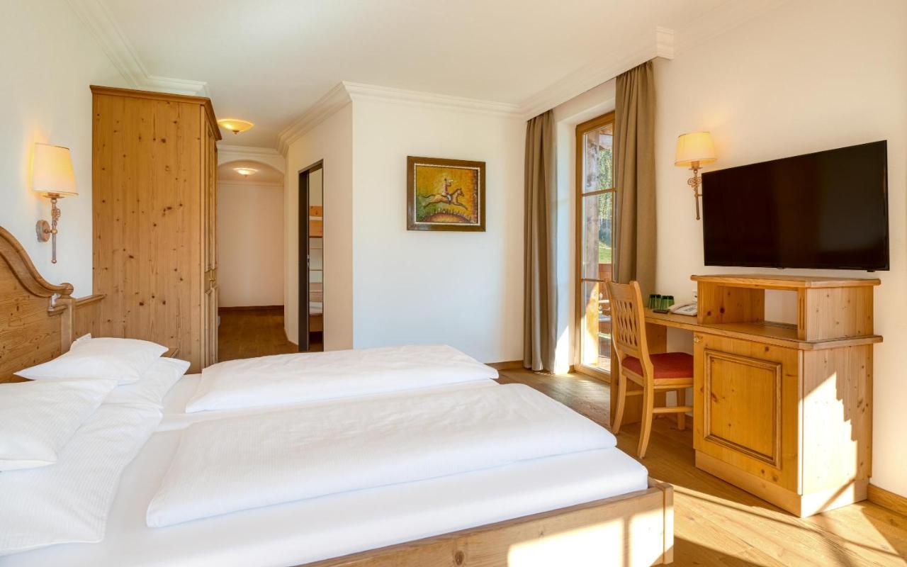 גרוסארל Hotel Kristall מראה חיצוני תמונה